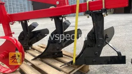 Плуг корпусный 1l-330